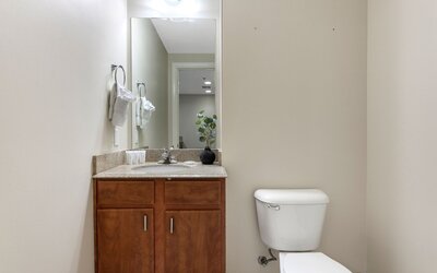 Spacious Modern Condos near French Quarter