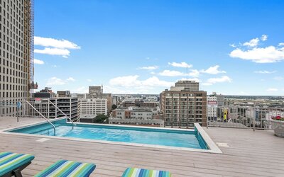 Spacious Modern Condos near French Quarter