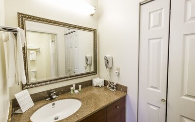 Staybridge Suites Austin Airport by IHG