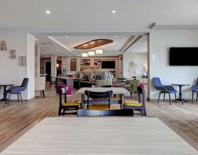 Home2 Suites Downtown Nashville/Metrocenter