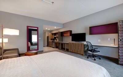 Home2 Suites Downtown Nashville/Metrocenter