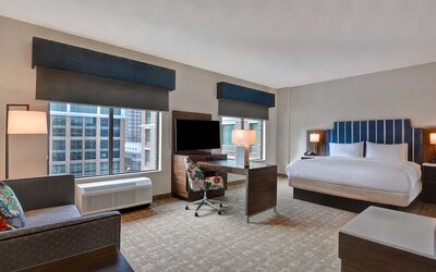 Hampton Inn & Suites Nashville Downtown Capitol View