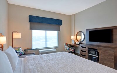 Hampton Inn & Suites Nashville Downtown Capitol View