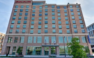 Hampton Inn & Suites Nashville Downtown Capitol View