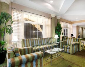 La Quinta Inn & Suites by Wyndham Austin Southwest