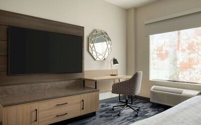 La Quinta Inn & Suites by Wyndham Austin Southwest