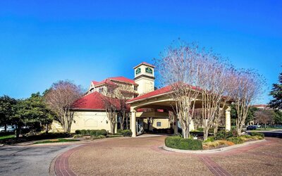 La Quinta Inn & Suites by Wyndham Austin Southwest