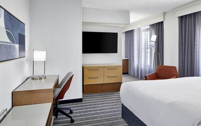 Courtyard By Marriott Nashville Downtown