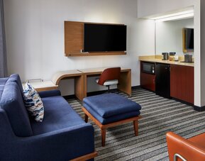 Courtyard By Marriott Nashville Downtown