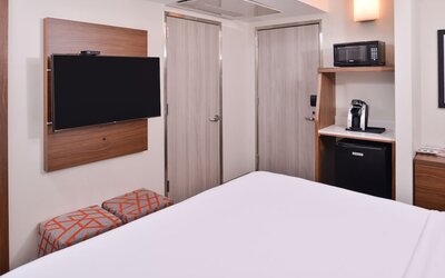 Holiday Inn Express New Orleans - Arts District by IHG