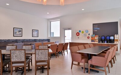 Holiday Inn Express New Orleans - Arts District by IHG