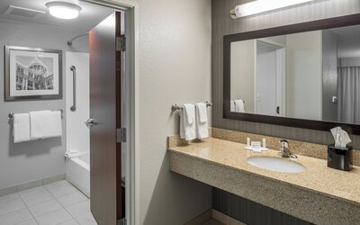 Courtyard by Marriott Austin Parmer/Tech Ridge
