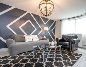 ATL Downtown 2BR with Free Parking Gym