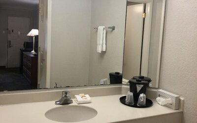 La Quinta Inn by Wyndham Austin Oltorf