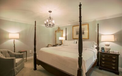 Bienville House