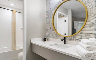 Newly Renovated Atlanta Condo Prime Buckhead Atl