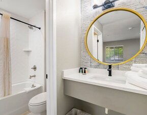 Newly Renovated Atlanta Condo Prime Buckhead Atl