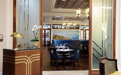 Higgins Hotel, Official Hotel of The National WWII Museum, Curio Collection by Hilton