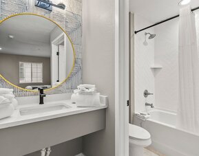 Stylish Buckhead Condo Your Urban Getaway in ATL