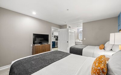 Stylish Buckhead Condo Your Urban Getaway in ATL