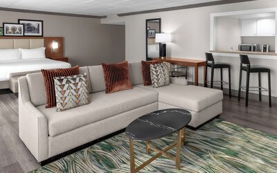 DoubleTree by Hilton New Orleans