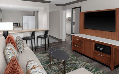 DoubleTree by Hilton New Orleans