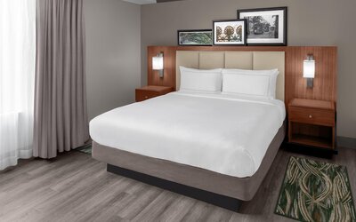DoubleTree by Hilton New Orleans