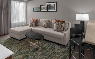 DoubleTree by Hilton New Orleans