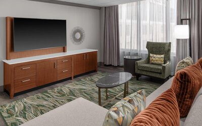DoubleTree by Hilton New Orleans