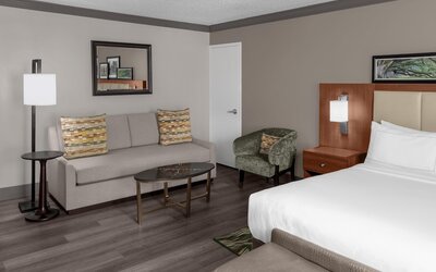 DoubleTree by Hilton New Orleans