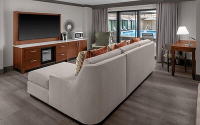 DoubleTree by Hilton New Orleans