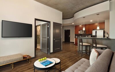 Twelve Midtown, Autograph Collection