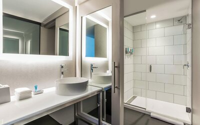 Aloft by Marriott Austin Downtown