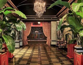 The Pontchartrain Hotel