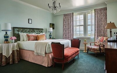 The Pontchartrain Hotel