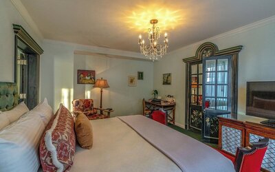 The Pontchartrain Hotel