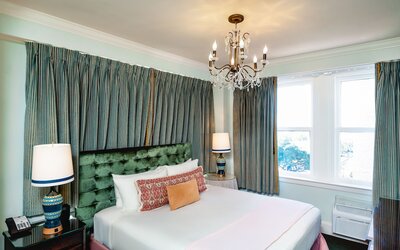 The Pontchartrain Hotel