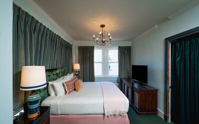 The Pontchartrain Hotel