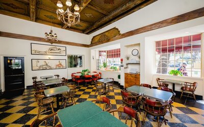 The Pontchartrain Hotel