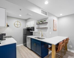 Chic Condo Retreat in Central Buckhead Atlanta