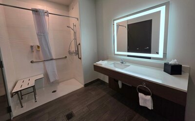 Wingate by Wyndham Austin North