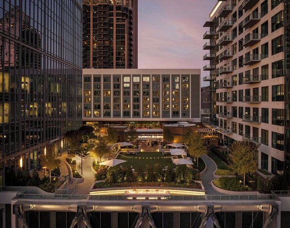 Epicurean Atlanta, Autograph Collection
