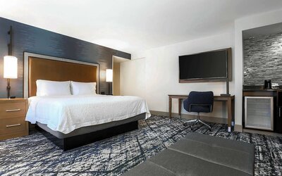 Hampton Inn & Suites Austin Downtown