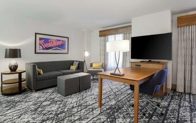 Hampton Inn & Suites Austin Downtown