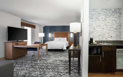 Hampton Inn & Suites Austin Downtown