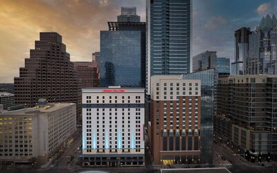 Hampton Inn & Suites Austin Downtown