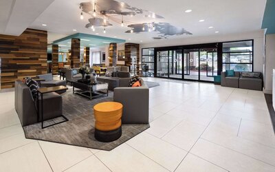 La Quinta Inn & Suites by Wyndham Atlanta Airport North