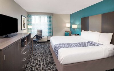 La Quinta Inn & Suites by Wyndham Atlanta Airport North