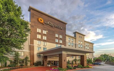 La Quinta Inn & Suites by Wyndham Atlanta Airport North