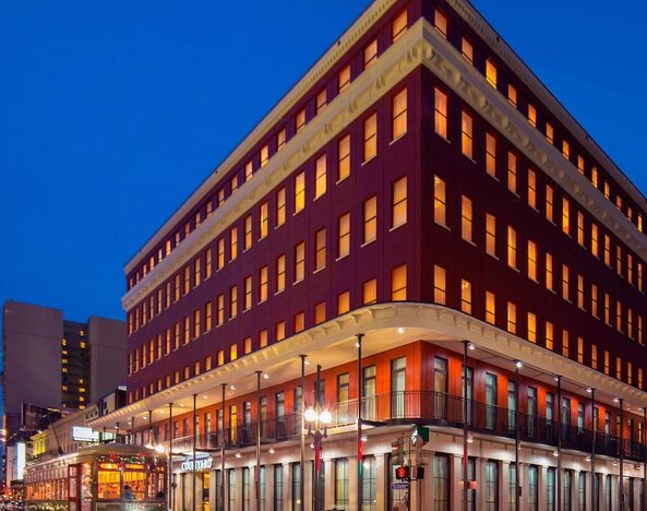 Courtyard by Marriott New Orleans Near the French Quarter